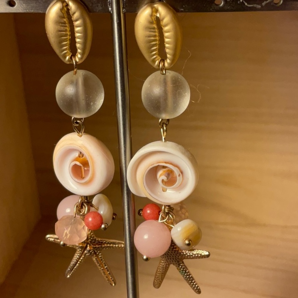 BEACH-y real shell, beads gold pucca & starfish statement earrings-3” dangle-NWT
